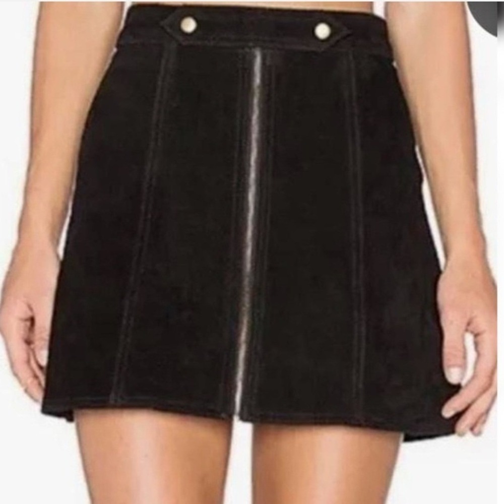 Understated Leather Mini Skirt Womens Small Black  Zipper Front Denim A-Line